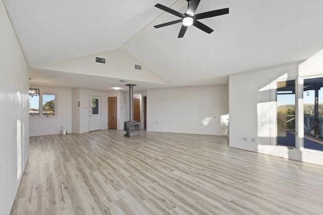 102 Black Walnut, Alpine, TX 79830