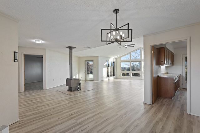 102 Black Walnut, Alpine, TX 79830