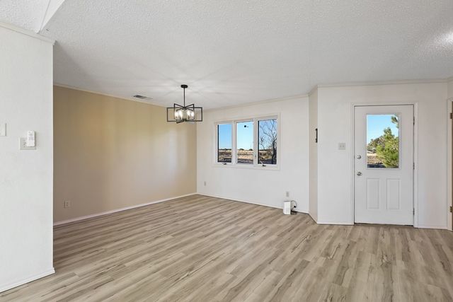 102 Black Walnut, Alpine, TX 79830