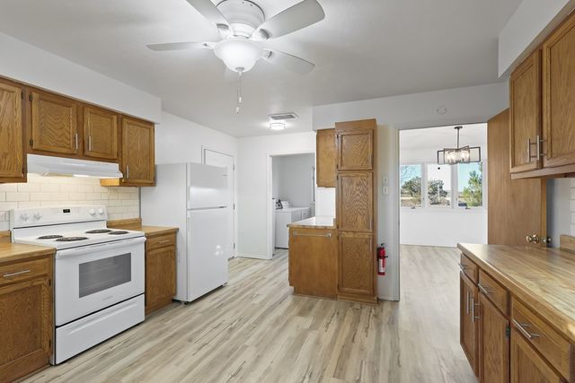 102 Black Walnut, Alpine, TX 79830