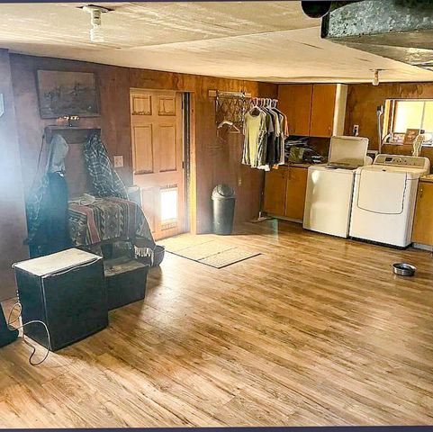 260 N E Street, Lexington, OR 97839