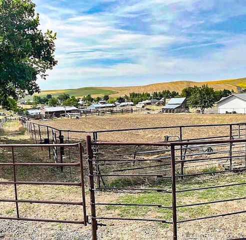 260 N E Street, Lexington, OR 97839