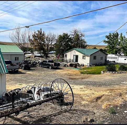 260 N E Street, Lexington, OR 97839