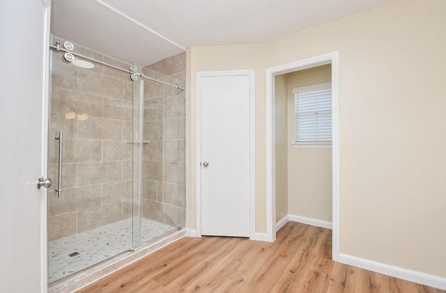 4730 Theall Rd, Houston, TX 77066