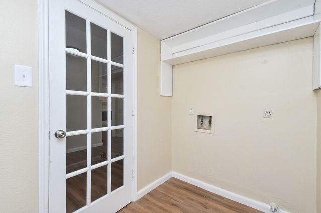 4730 Theall Rd, Houston, TX 77066