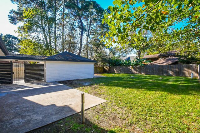 4730 Theall Rd, Houston, TX 77066