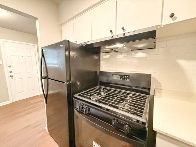 808 Blaylock Drive, Dallas, TX 75203