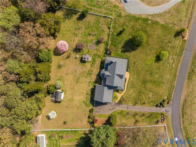 18512 Willoughby Heights Ln, Rockville, VA 23146