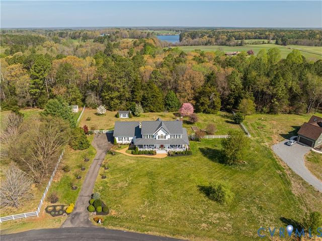 18512 Willoughby Heights Ln, Rockville, VA 23146