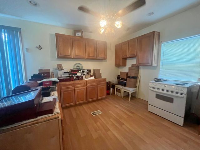 58 Hankins Road, Freeport, FL 32439