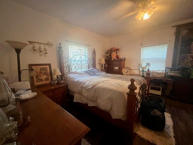 58 Hankins Road, Freeport, FL 32439