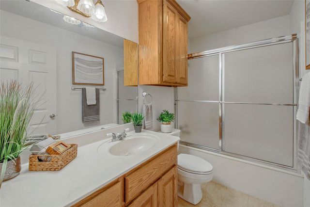 1110 Cr 439, Dime Box, TX 77853
