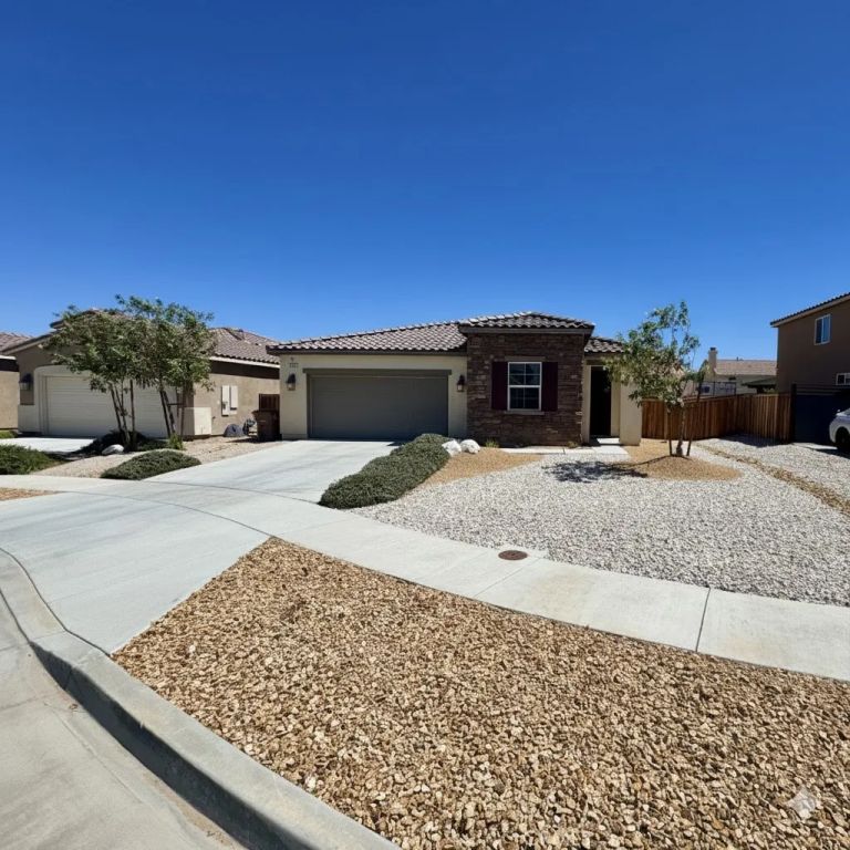 9247 Barnwood, Hesperia, CA 92344