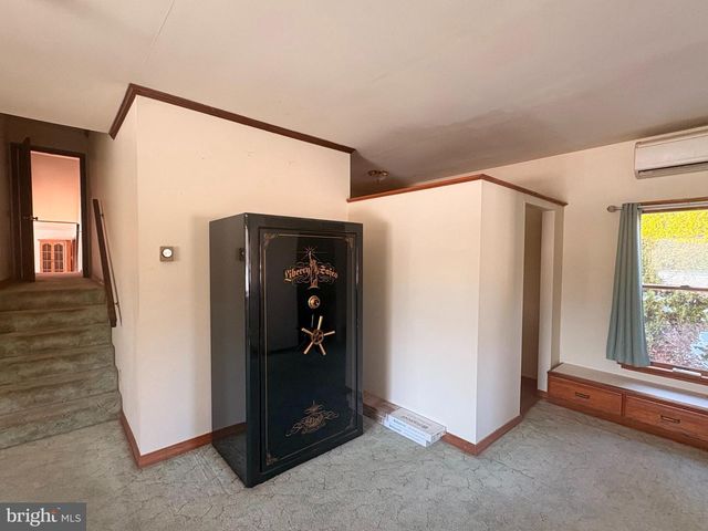 3189 POWELLS VALLEY RD, Halifax, PA 17032