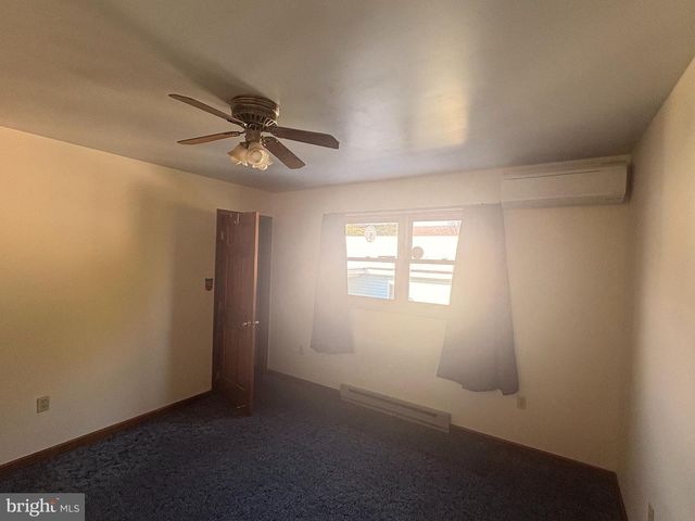 3189 POWELLS VALLEY RD, Halifax, PA 17032