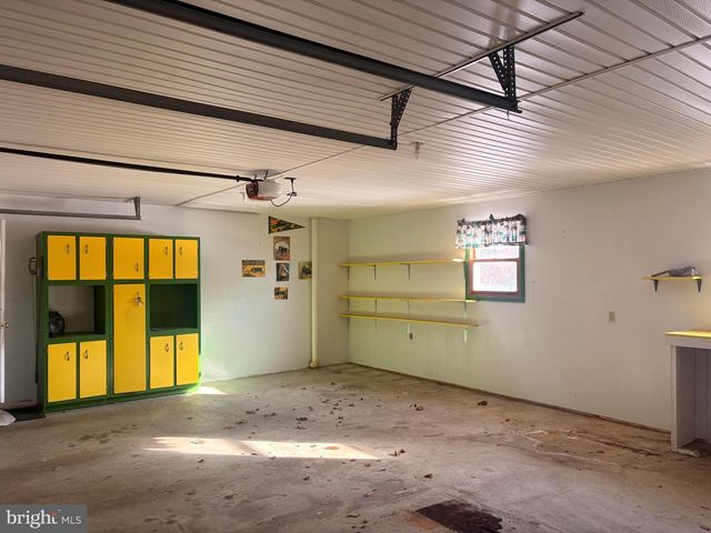 3189 POWELLS VALLEY RD, Halifax, PA 17032