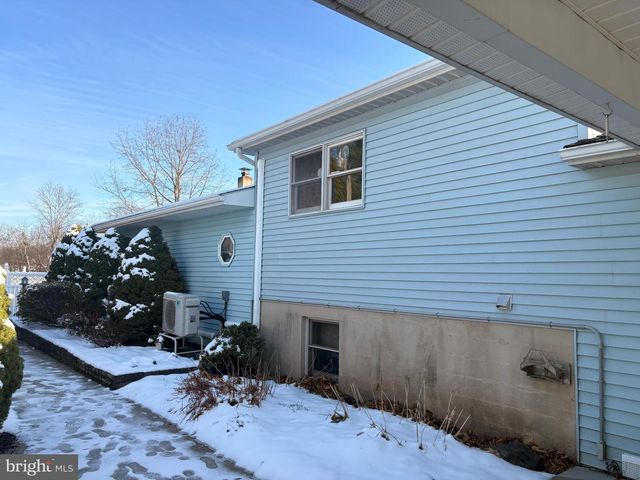 3189 POWELLS VALLEY RD, Halifax, PA 17032