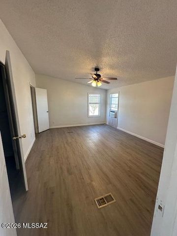 5620 E Klafter Road, Tucson, AZ 85756