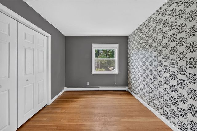119 High St, North Andover, MA 01845