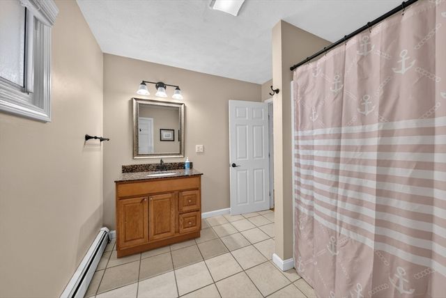 119 High St, North Andover, MA 01845