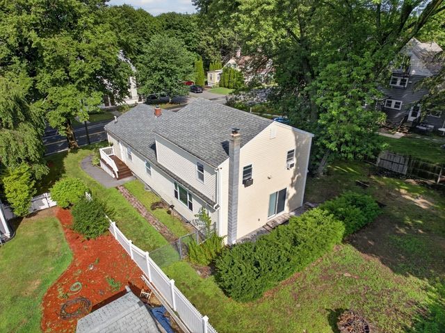 119 High St, North Andover, MA 01845