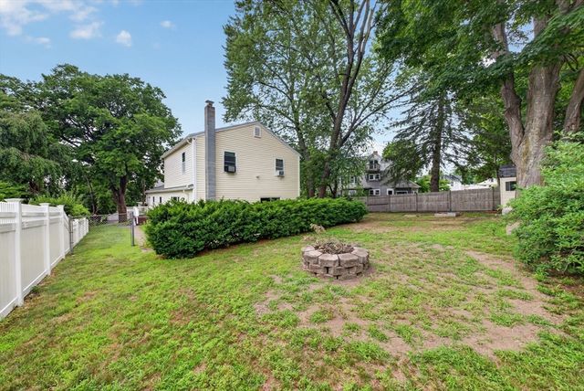 119 High St, North Andover, MA 01845