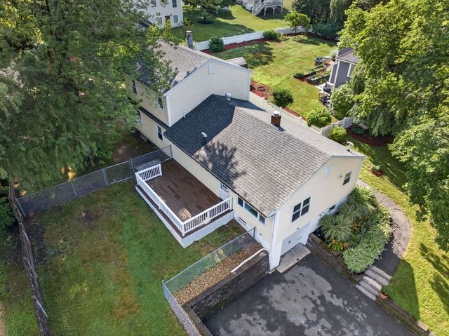 119 High St, North Andover, MA 01845