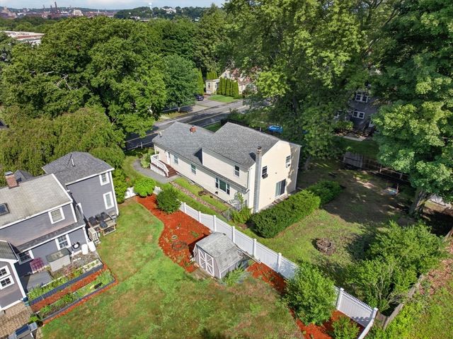 119 High St, North Andover, MA 01845