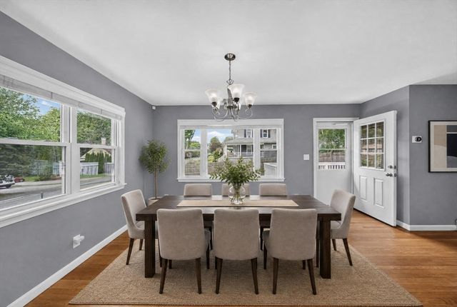 119 High St, North Andover, MA 01845