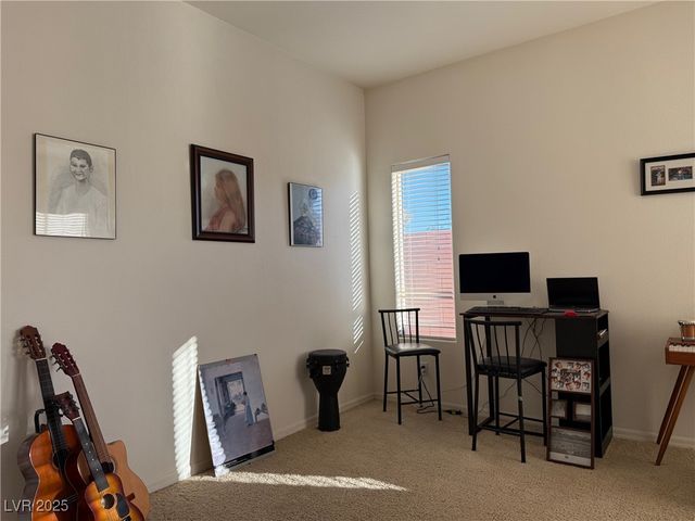 4004 Daydream Bend Street, North Las Vegas, NV 89032