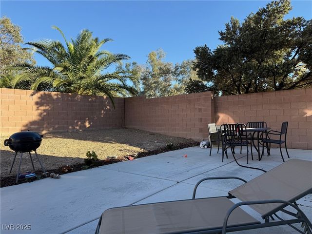 4004 Daydream Bend Street, North Las Vegas, NV 89032