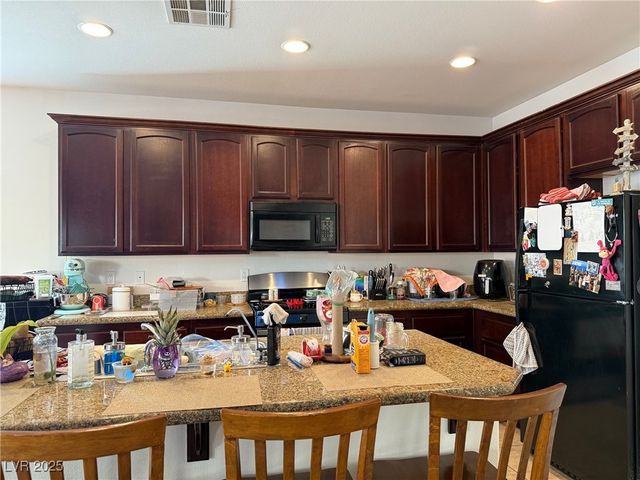 4004 Daydream Bend Street, North Las Vegas, NV 89032