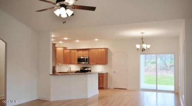 8 Karl Farm Road, Sand Lake, NY 12018