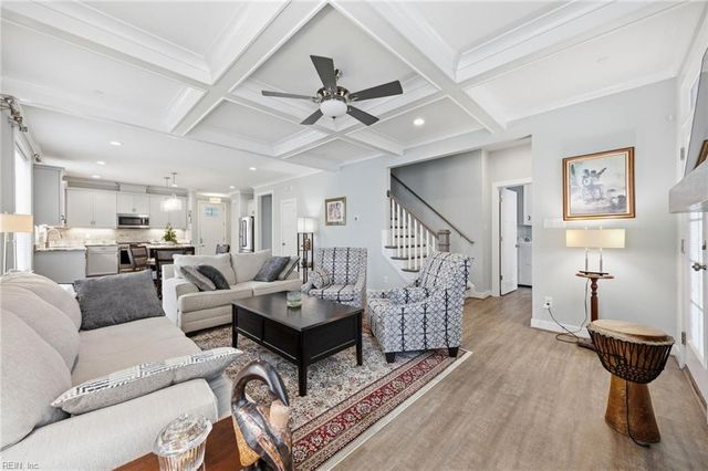 1435 Waltham LN, Newport News, VA 23608