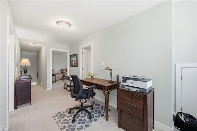 1435 Waltham LN, Newport News, VA 23608