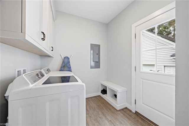 1435 Waltham LN, Newport News, VA 23608