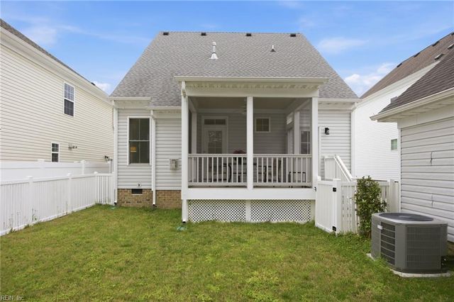 1435 Waltham LN, Newport News, VA 23608