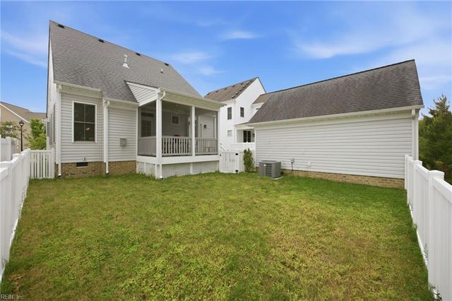 1435 Waltham LN, Newport News, VA 23608