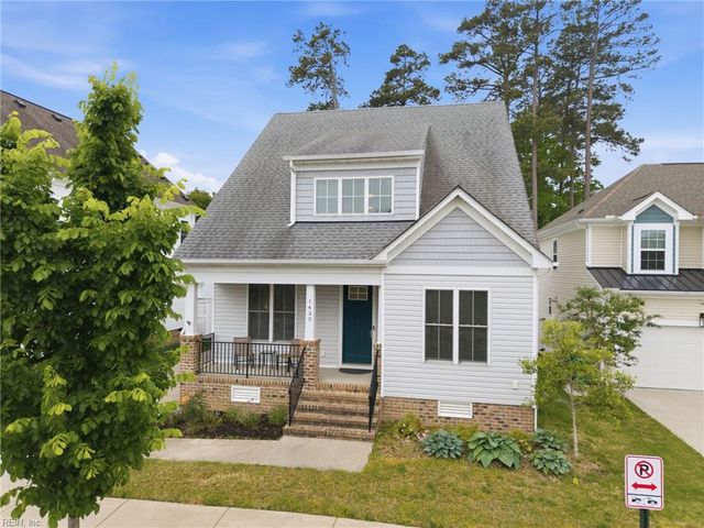 1435 Waltham LN, Newport News, VA 23608