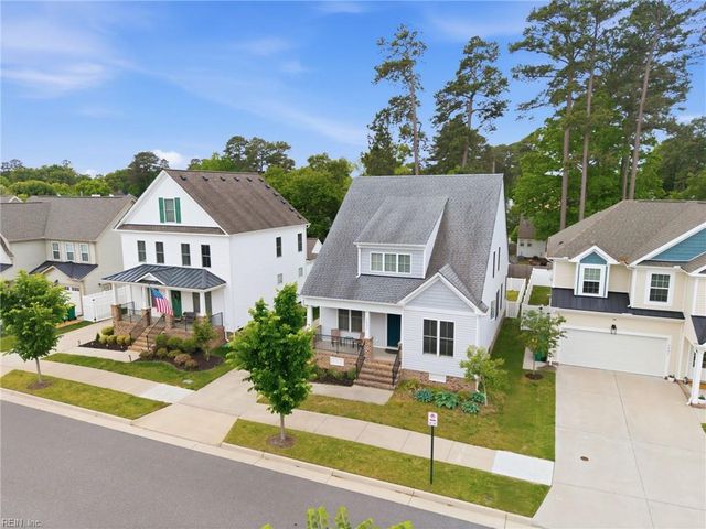 1435 Waltham LN, Newport News, VA 23608