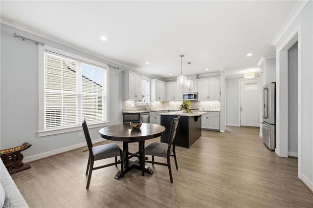 1435 Waltham LN, Newport News, VA 23608