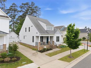 1435 Waltham LN, Newport News, VA 23608