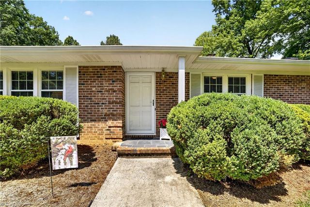 3110 Valhalla Circle, Greensboro, NC 27406