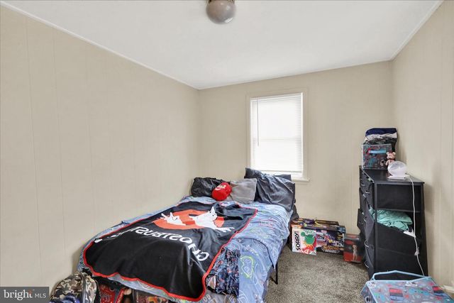 230 LAWRENCE ST, Columbia, PA 17512