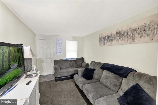 230 LAWRENCE ST, Columbia, PA 17512