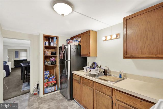 230 LAWRENCE ST, Columbia, PA 17512