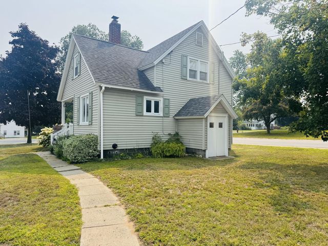 58 Pleasant Street, Peru, NY 12972