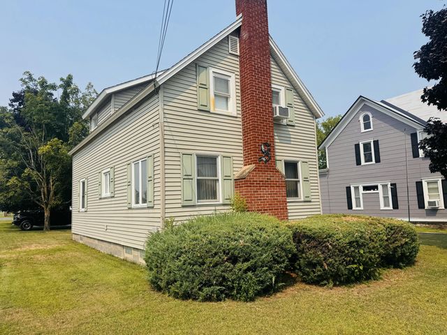 58 Pleasant Street, Peru, NY 12972
