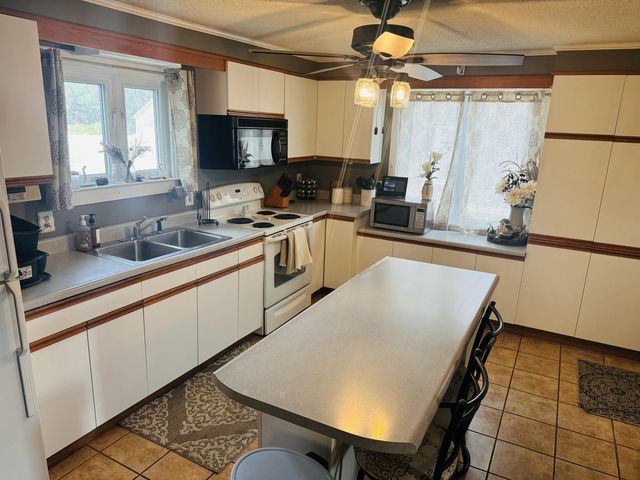 58 Pleasant Street, Peru, NY 12972