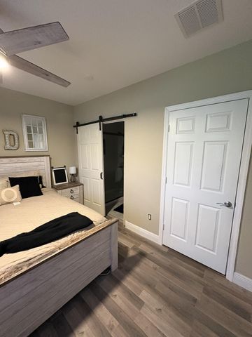 1966 Alamanda Way, Riviera Beach, FL 33404